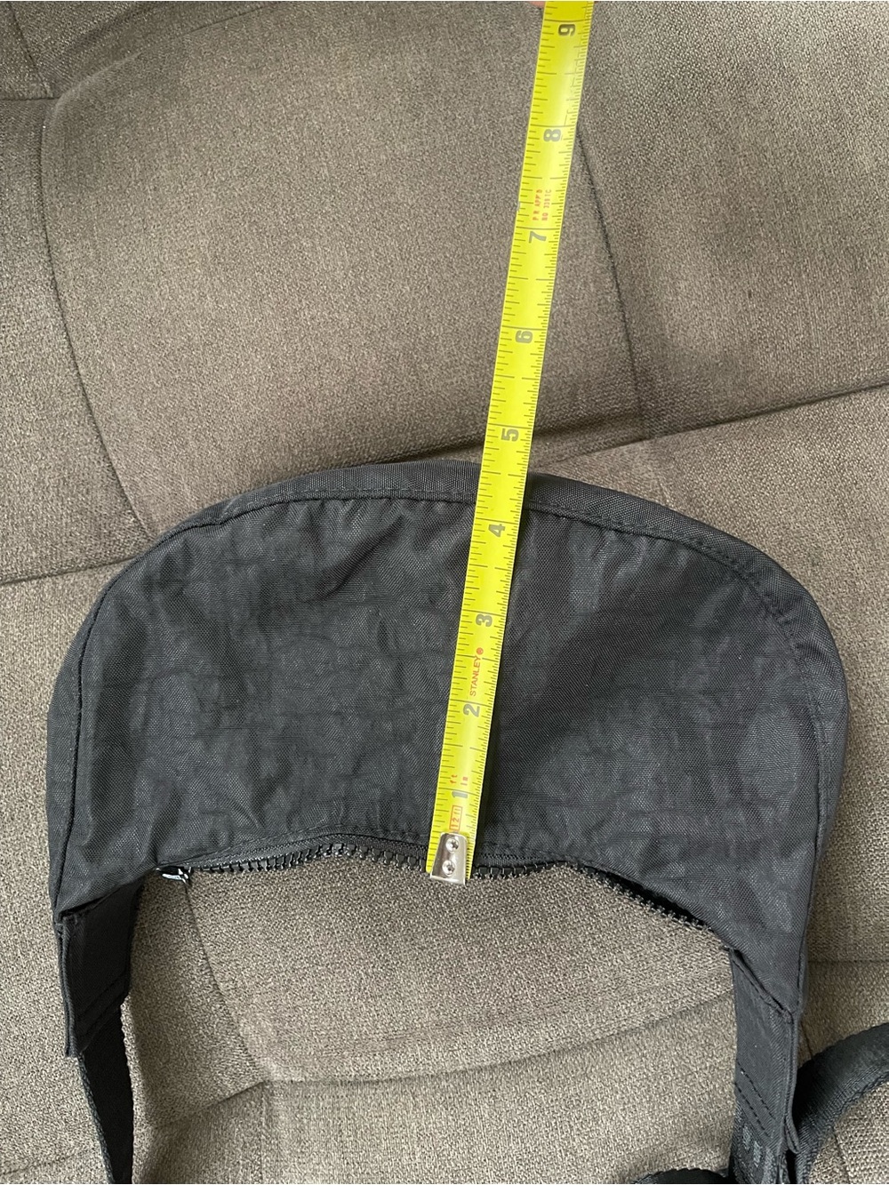 BAGGU MINI Crescent Nylon
Crossbody Bag Black - Picture 12 of 12
